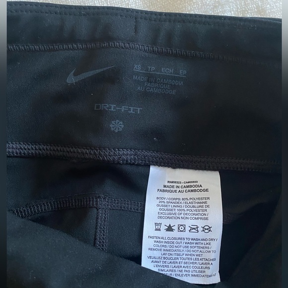 Nike Black Dri Fit Leggings (open to offers!) - Picture 6 of 7
